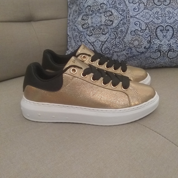 Skechers High Street - Crackled Metallic sneakers NWOT - Picture 5 of 8